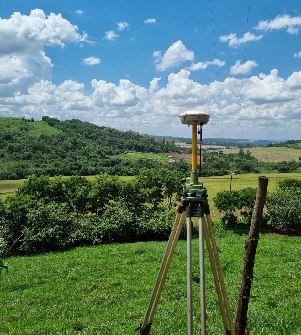 Equipamento RTK para Georreferenciamento